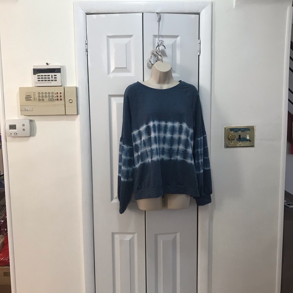 Knox Rose Tie Dye Navy Blue Sweatshirt L